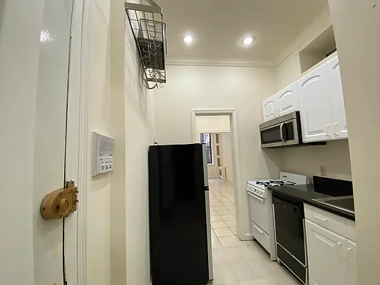 Rented by Best Apartments North Inc | media 20