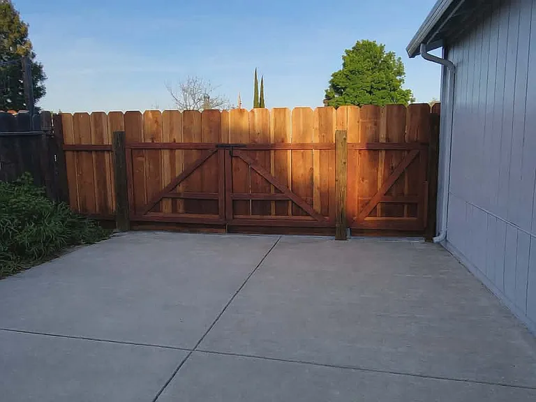 Shoshone Dr — Photo 2