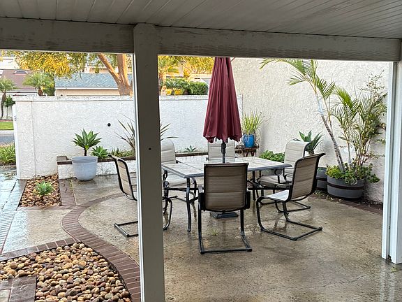 Front patio with patio furniture