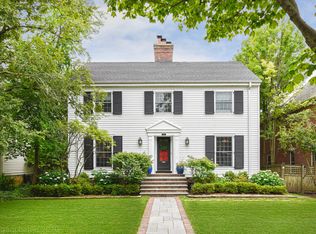 1040 Elm St, Winnetka, IL 60093