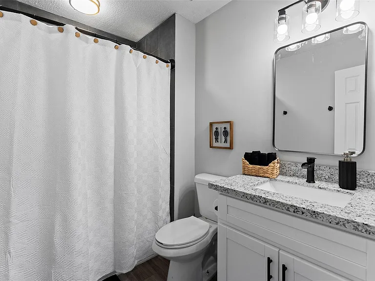 17 S Greenbud Ct — Photo 10