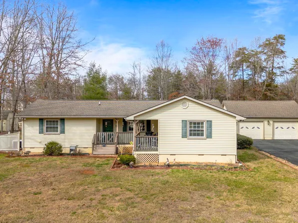 529 Jefferson Dr, Palmyra, VA 22963