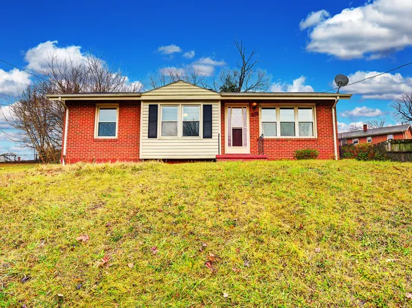 242 Cherryhill Rd NW, Roanoke, VA 24017