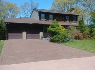 8 Antonelli Dr, Port Jefferson Station, NY 11776