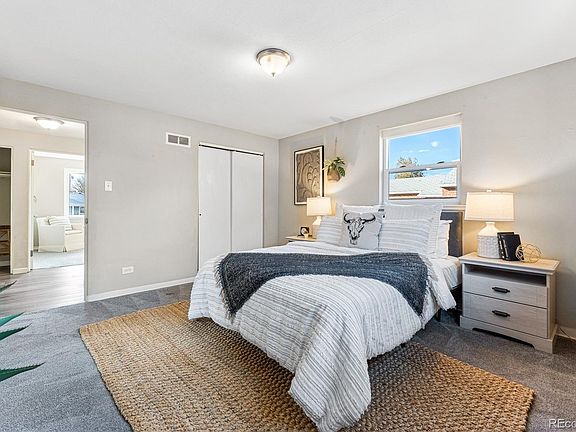 4th image of 1546 Trenton Street