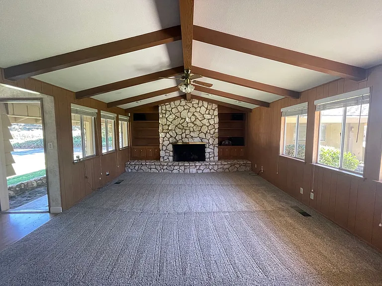 624 N Stearns Rd — Photo 9