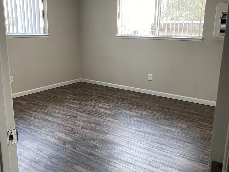 1365 Stardust St — Photo 7
