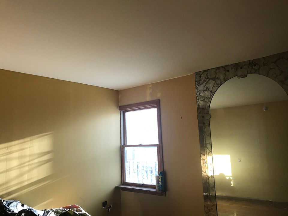 2nd image of 78 28th Ave Floor 1