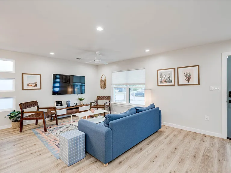 2516 Friar Tuck Ln — Photo 15