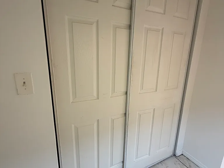10933 Sampson Ave — Photo 11