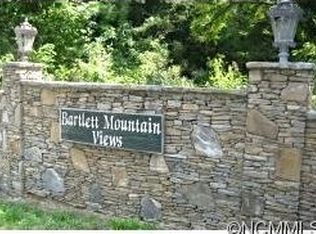 99999 Bartlett Mountain Rd, Asheville, NC 28805