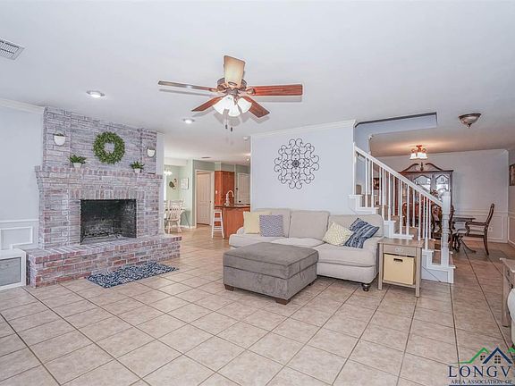 4th image of 506 N Brookhollow Dr