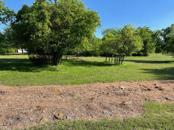 LOT Three Lanai Cir, Bridgeport, TX 76426