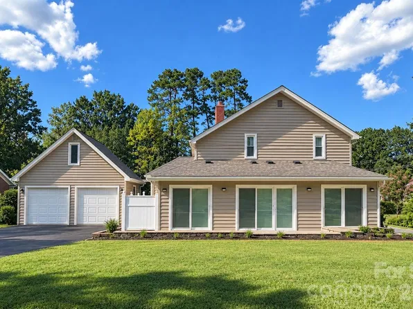 990 Churchill Dr, Gastonia, NC 28054