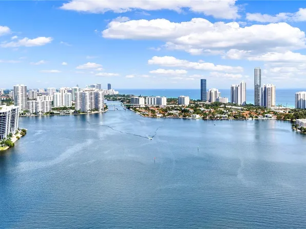 4000 NE 170th St APT 101, North Miami Beach, FL 33160