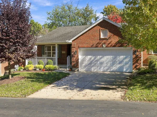 5772 Saint James Pl, Cincinnati, OH 45239