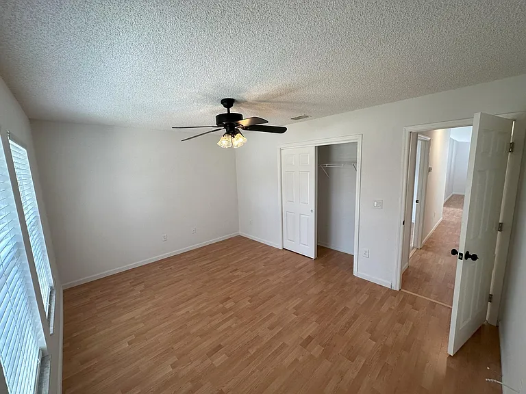 2558 Estancia Blvd — Photo 47