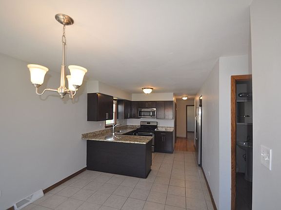 3rd image of 4840 W 92nd St #1