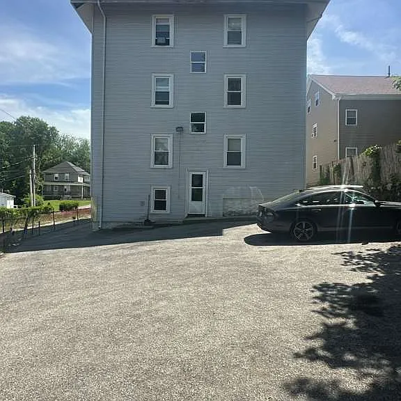 518 Willow St #2L — Photo 12