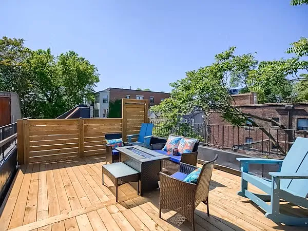 1046 Bathurst St — Photo 8