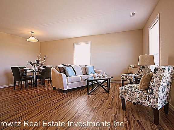 3rd image of 205 Stonewall Creek Dr