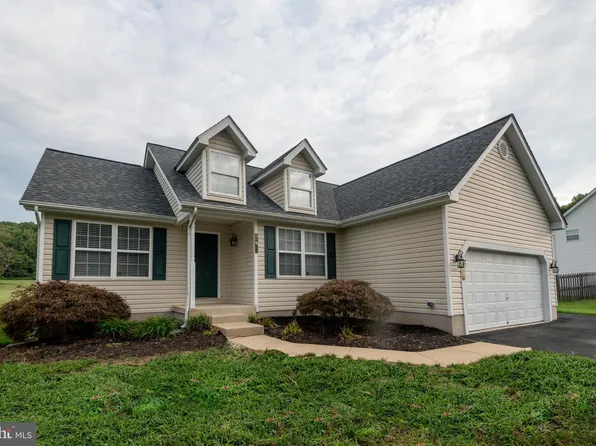 35442 Golf Course Dr, Mechanicsville, MD 20659