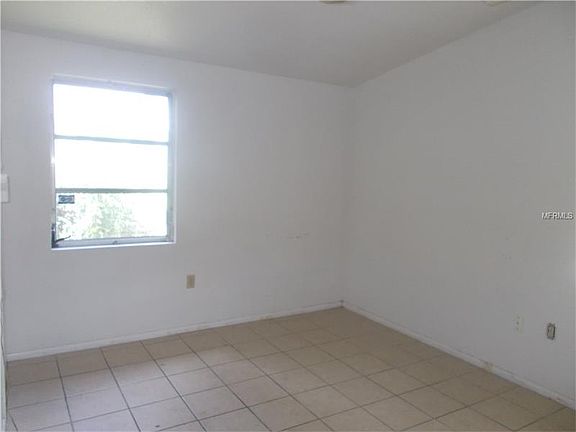 4th image of 22188 Midway Blvd