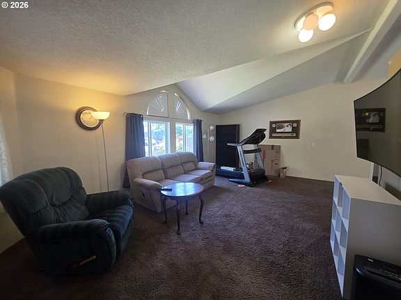 5th image of 525 N 14th Ave