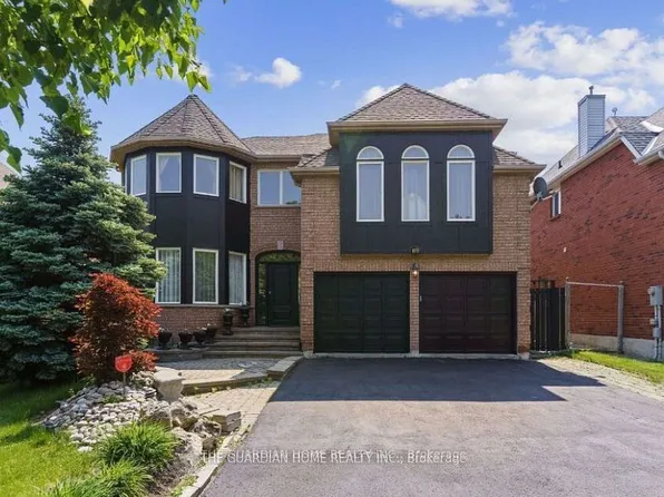 101 McClellan Way, Aurora, ON L4G 6M4