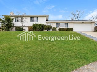 17 Fairborn Ct, Hamilton, OH 45013