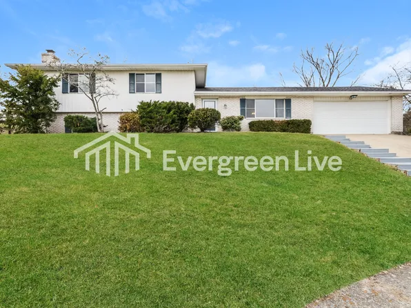 17 Fairborn Ct, Hamilton, OH 45013
