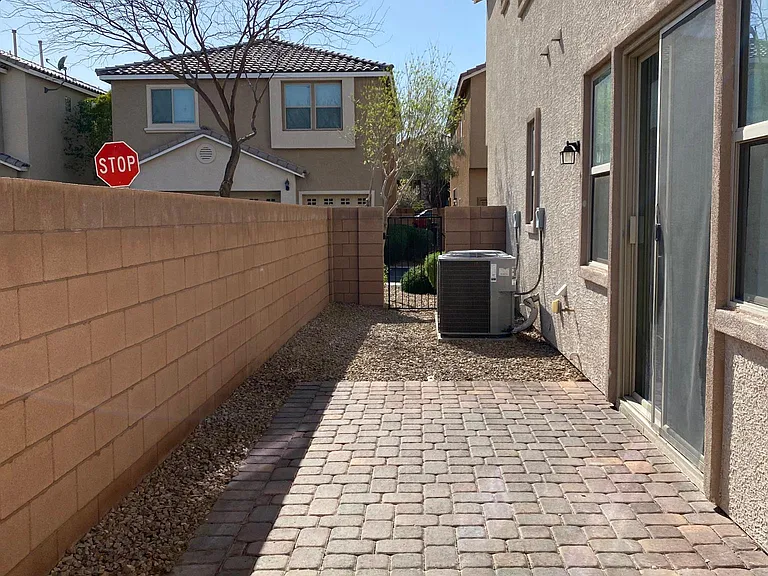 10965 Mount Pendleton St — Photo 24