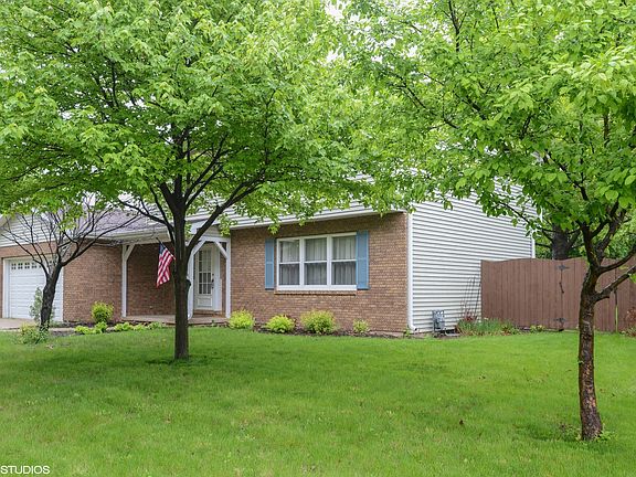 2nd image of 2324 Monticello Dr