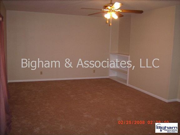 LIVING/DINING