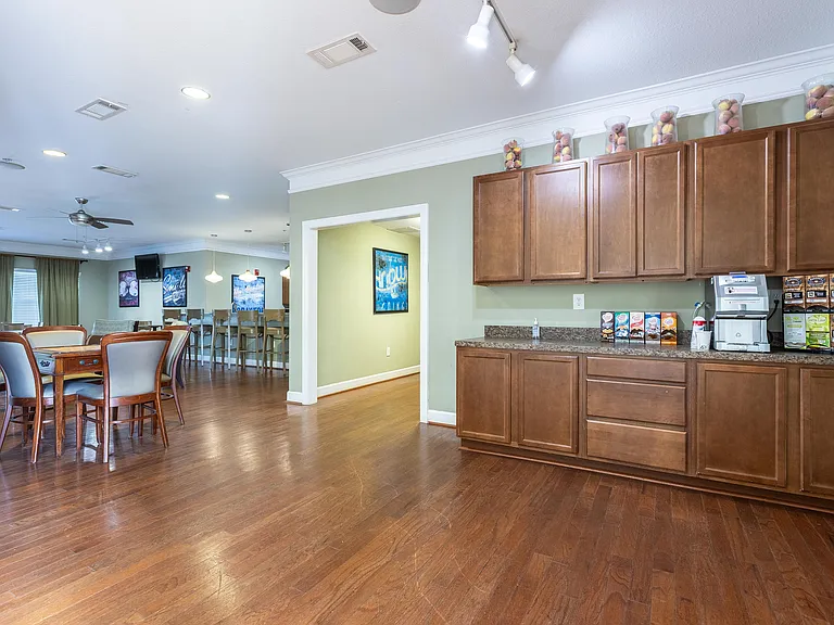 Reed Creek Apartments — Photo 35