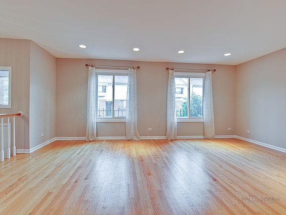 5th image of 9636 Laramie Ave