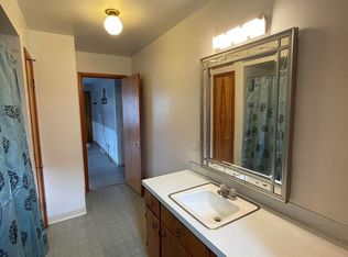 1840 Fischer Dr, Saginaw, MI 48601