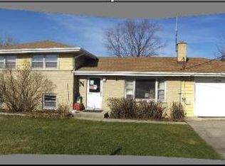 28W706 Ferry Rd, Warrenville, IL 60555