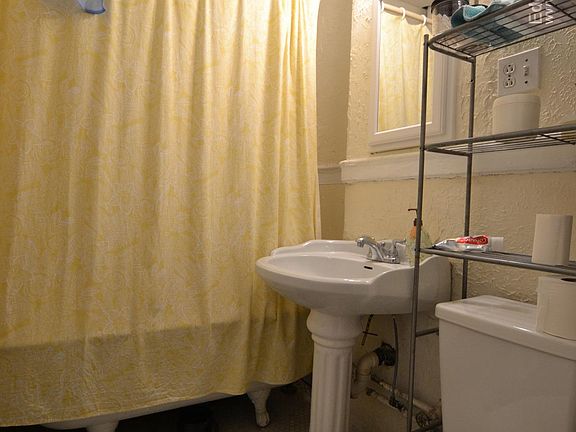 3rd image of 120 Brainerd Rd APT 6