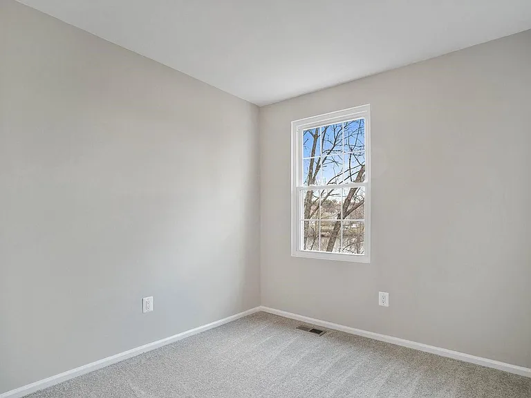 18728 Martins Landing Dr — Photo 19