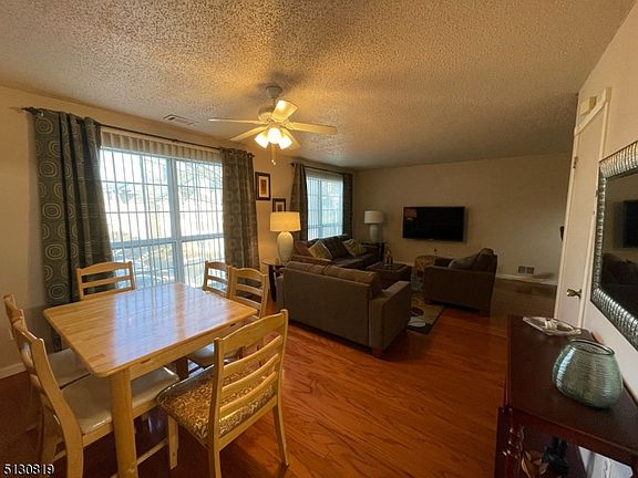 3rd image of 51 Howard Ct #706