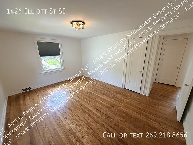1426 Elliott St SE — Photo 21