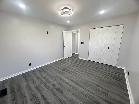 5th image of 1512 N Worth Ave