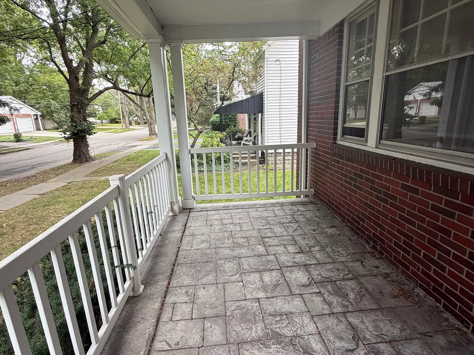 2 bed, 1100 sqft, $1,500 — Photo 3