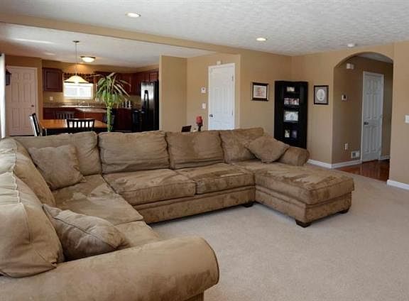 2nd image of 7240 Rolling Oaks Ct