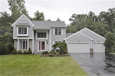 Front view of home