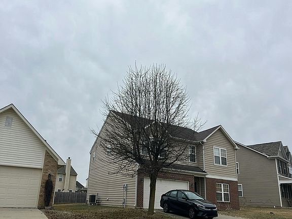 3rd image of 9755 Lomax Dr