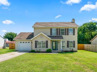 306 Clearlake Dr, La Vergne, TN 37086