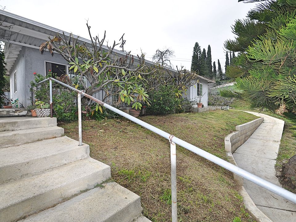 1st image of 3867 Rosemead Ave