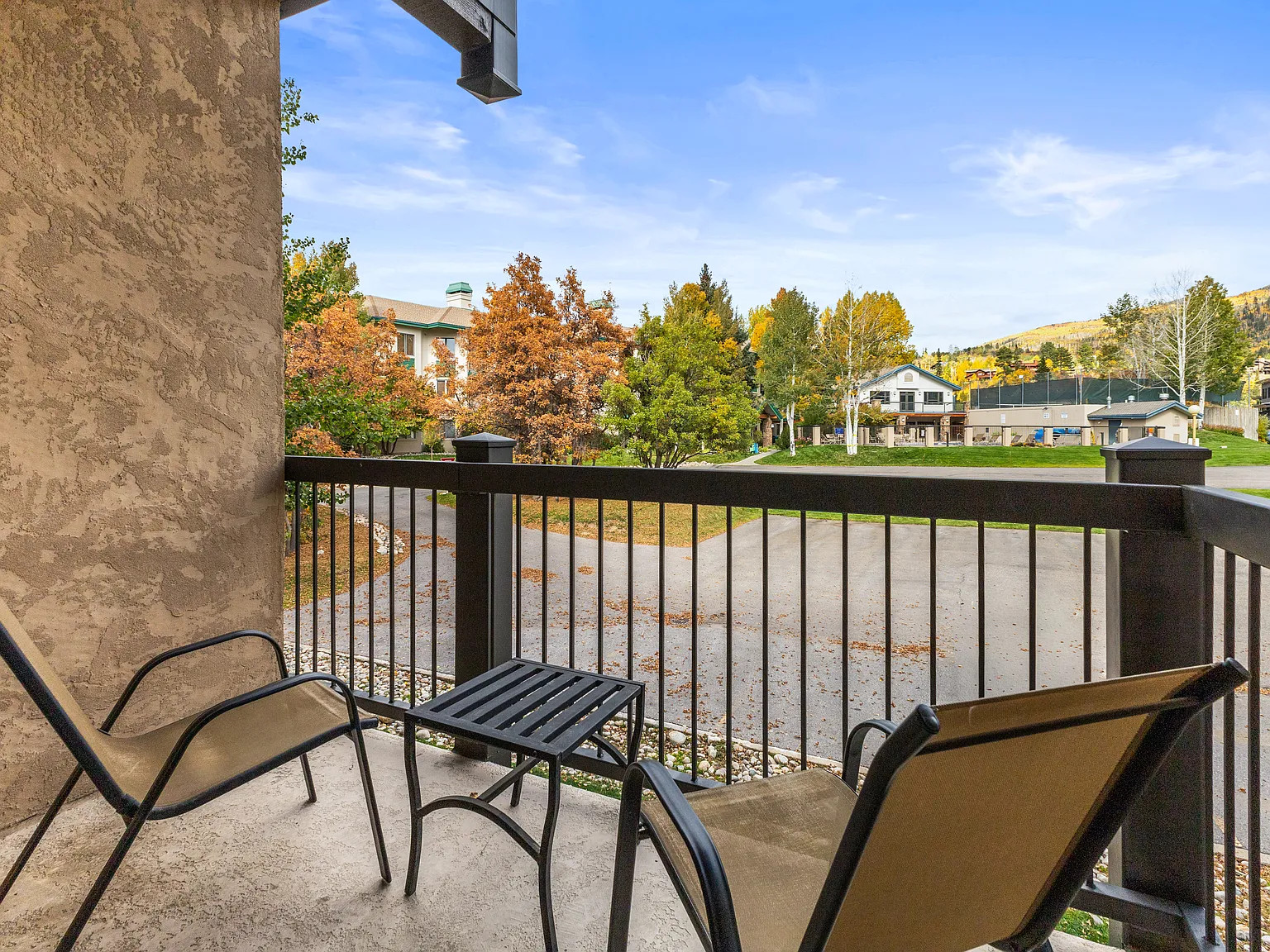 2 bed, 725 sqft, $3,750 — Photo 4
